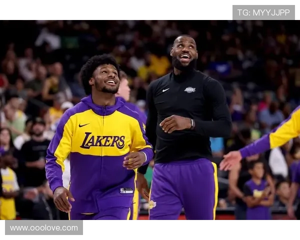 詹姆斯父子同台竞技商业价值